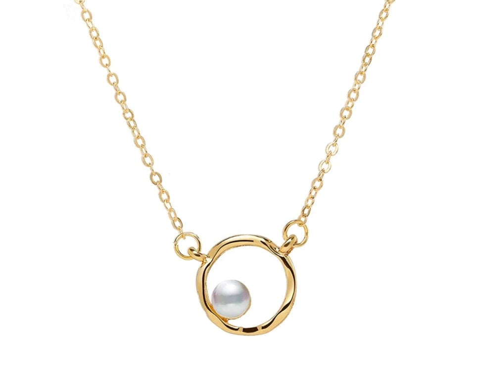 Round Pearl Circle Pendant Necklace