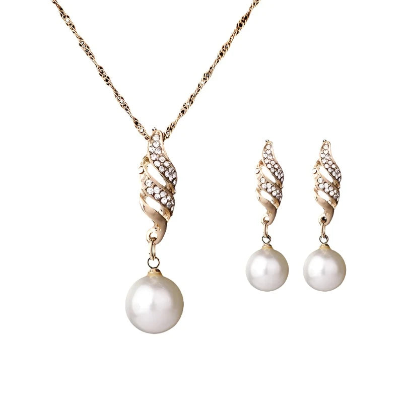 Classic Pearl Jewelry Set